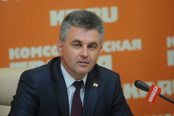 «Народник» у руляНовым президентом Приднестровья стал Вадим Красносельский