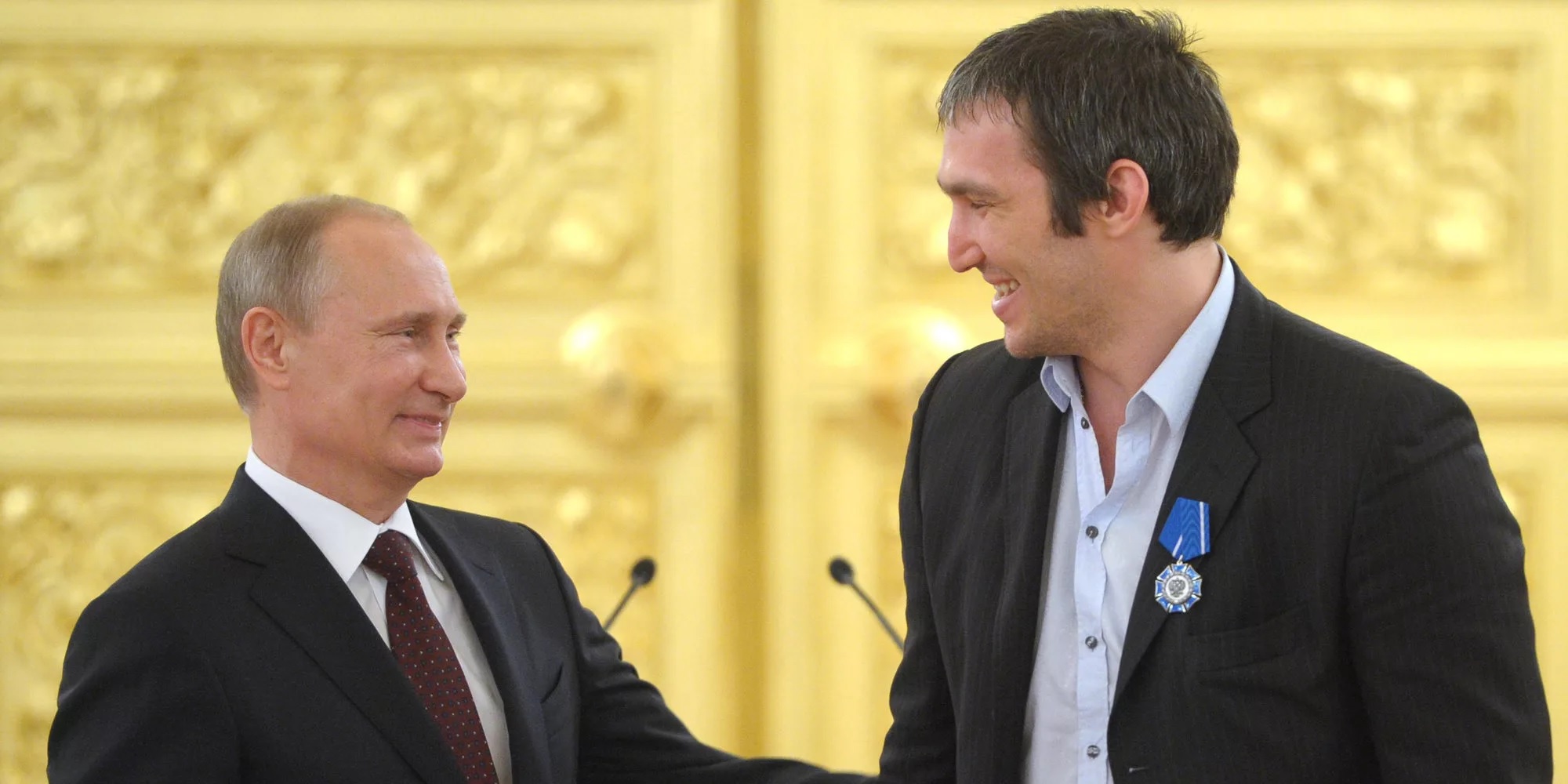 Владимир Путин поздравляет Овечкина с победой на чемпионате мира 2014