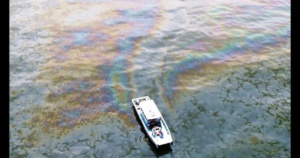 Аэрофотоснимок нефтяного пятна в Мексиканском заливе, сделанный 28 апреля 2018 года Фото: Оскар Гарсия-Пинеда