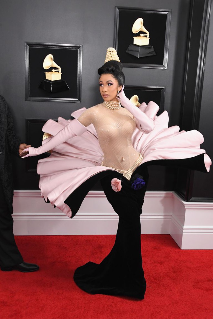 Cardi B на церемонии Грэмми в винтажном Thierry Mugler