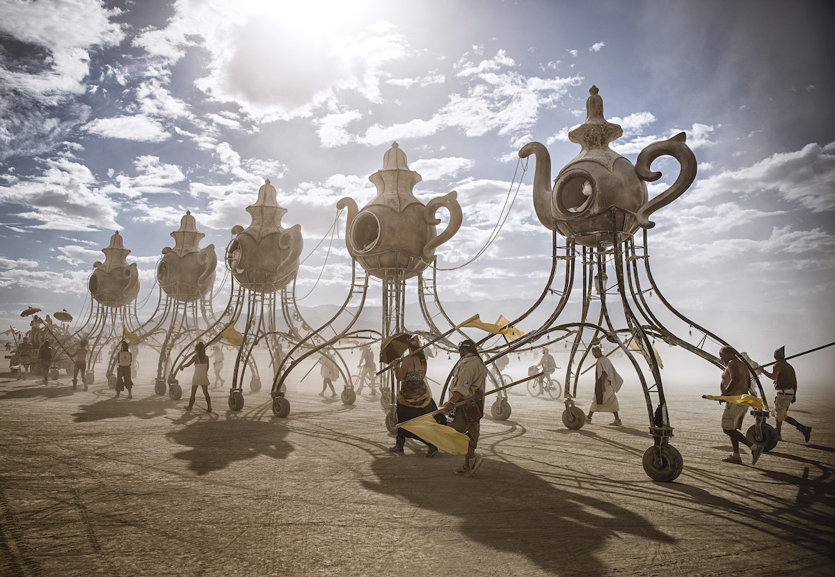 Без паники: человек сгорит онлайнЕжегодный фестиваль «Burning Man» из-за пандемии перенесён в виртуальный мир