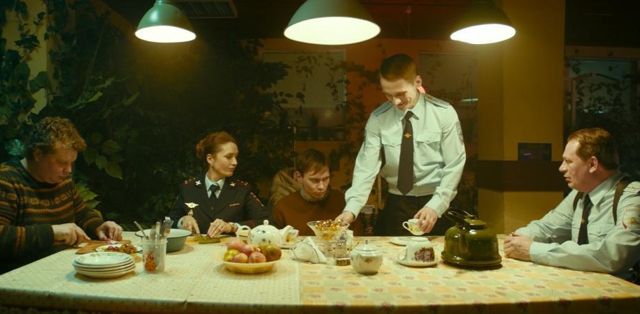 Новый «маленький человек»Пьеса Дмитрия Данилова «Человек из Подольска» о том, как полиция «вытаскивает личность» из человека