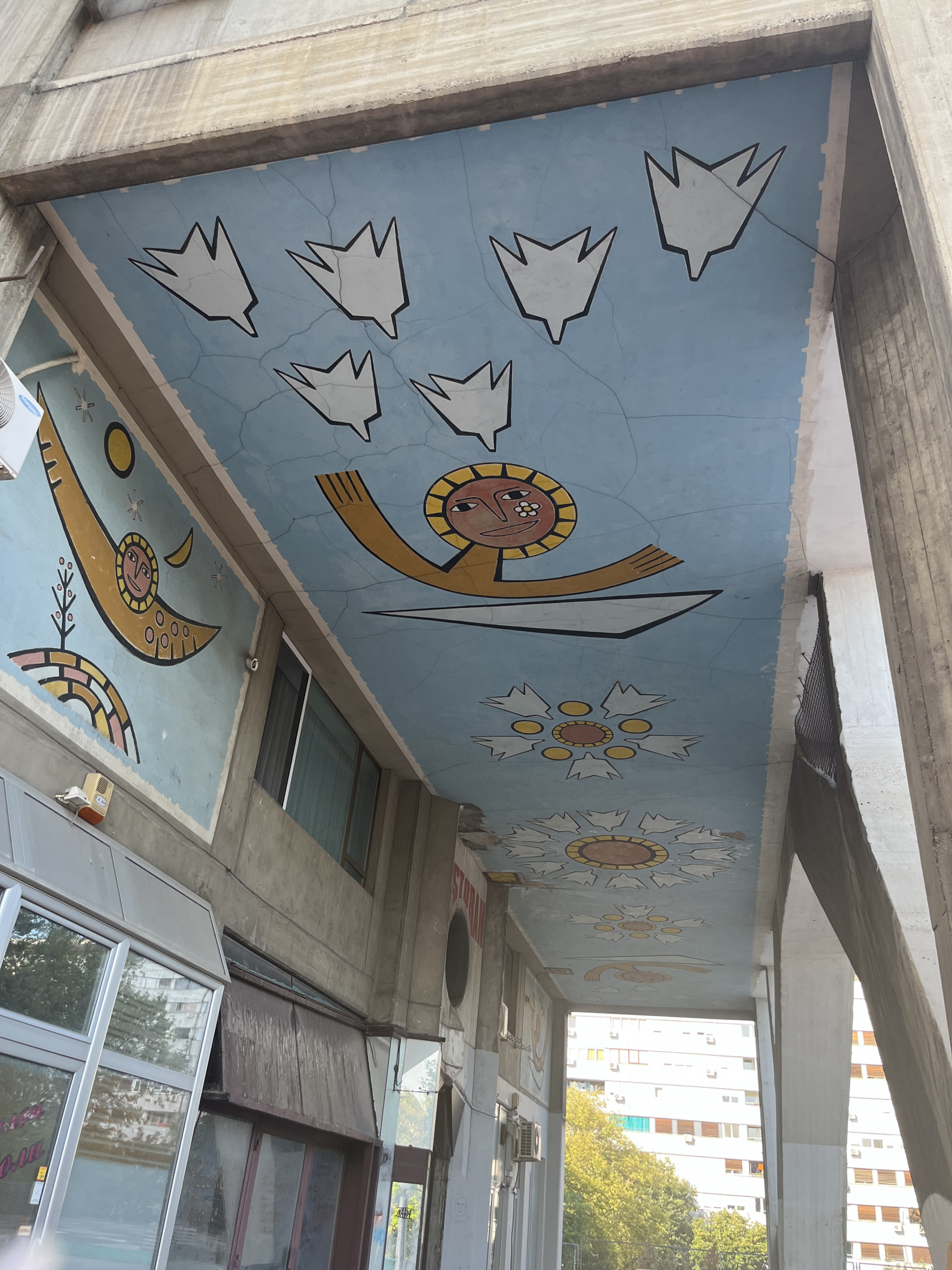  Фрески на жилой части башни. Фото из архива автора